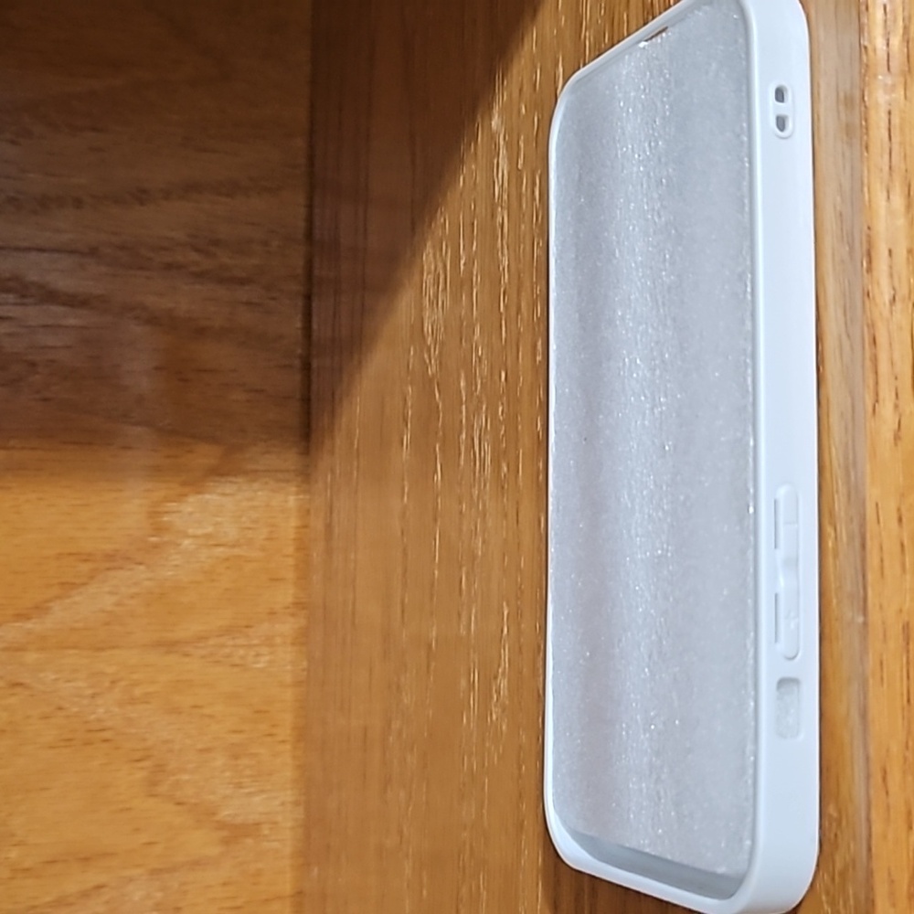 NEW!14 Pro Protective Phone case White w/Pearl White Detail! - Picture 2 of 7